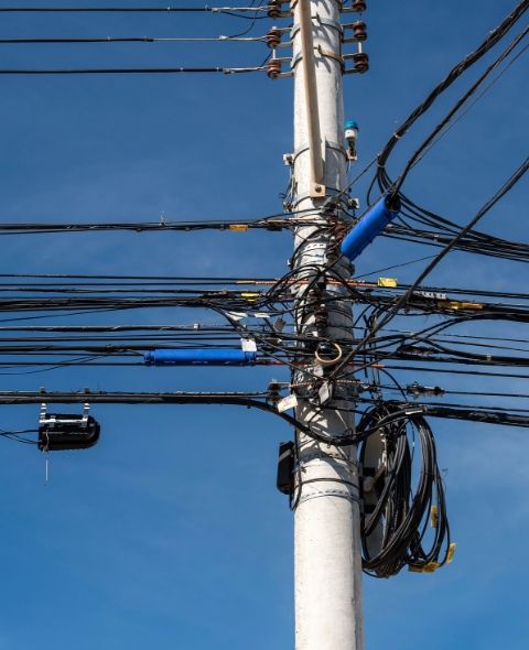 Arames e cordoalhas para cabos telefônicos de alta resistência você encontra na Belgo Arames